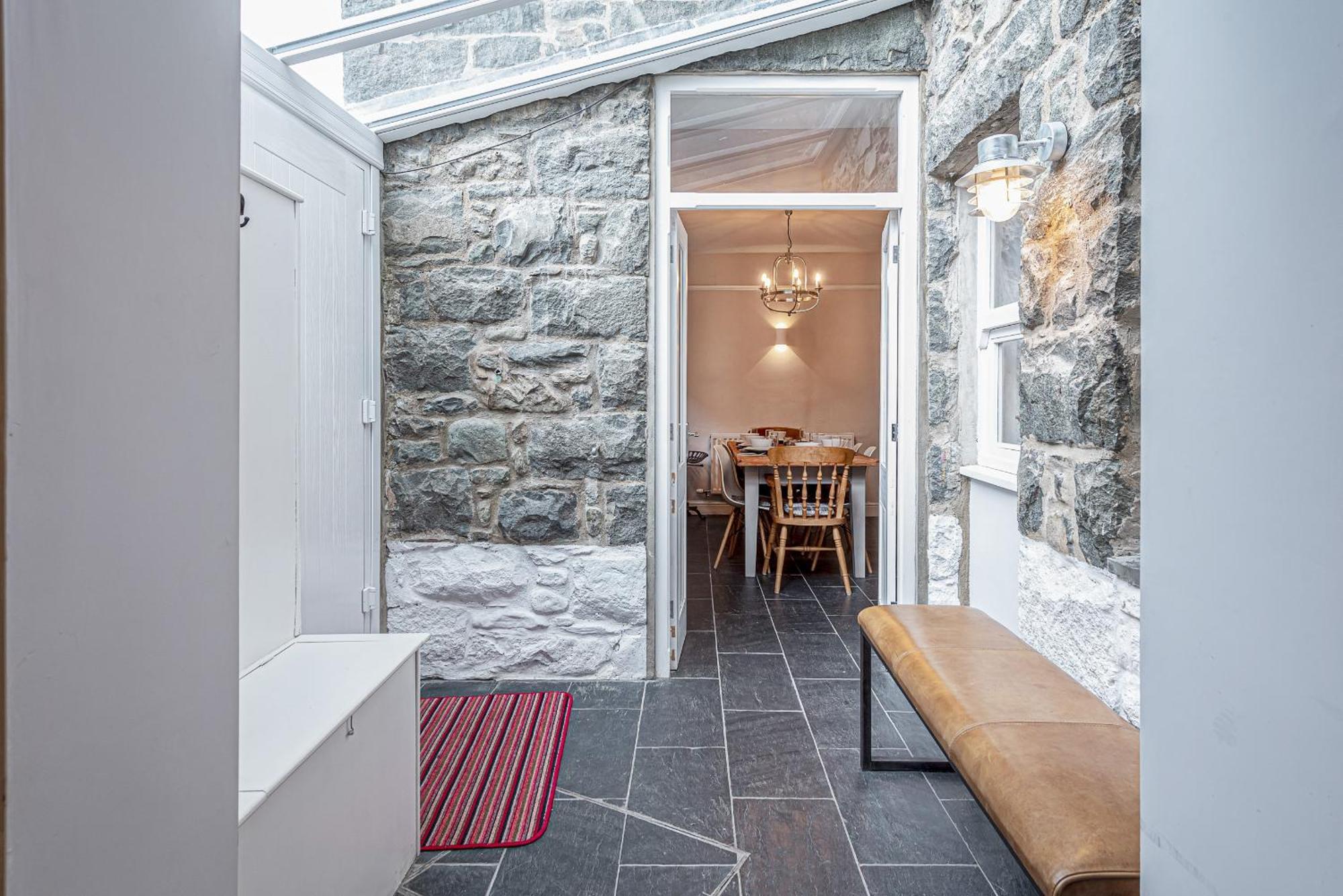 Character Townhouse In Town Centre & Superb Views Villa Dolgellau Exterior photo